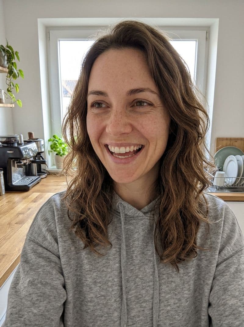 Example selfie upload for AI LinkedIn headshots